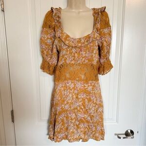 Free People Yellow Floral romantic cottagecore Lace Puff Sleeve Dress Size 8 NWT